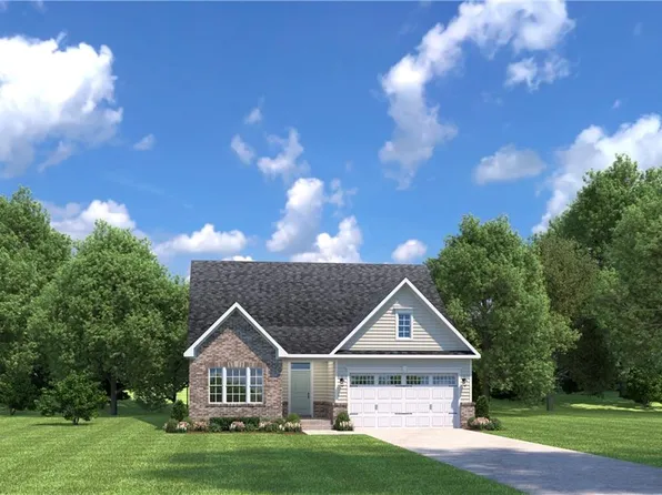 366 Tributary Ln, Carrollton, VA 23314