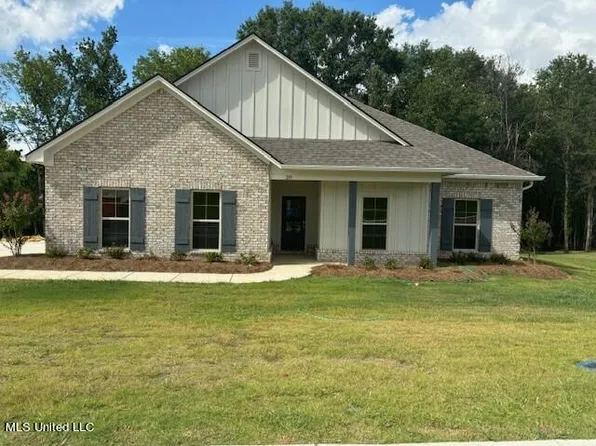 235 Copper Creek Dr, Clinton, MS 39056