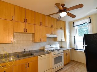 218 Wakeman Pl #3A, Brooklyn, NY 11220