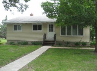 38973 10th Ave, North Branch, MN 55056