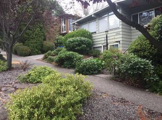 2304 W Crockett St #1/2, Seattle, WA 98199