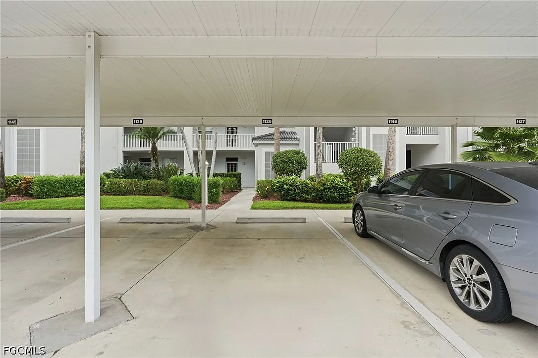 2 bed, 2.0 bath, 1149 sqft, $2,300 — Photo 3