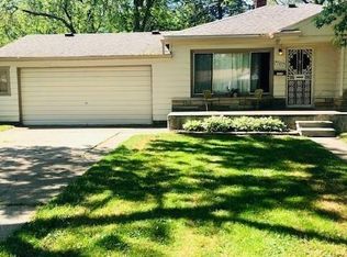 29497 Oakwood St, Inkster, MI 48141