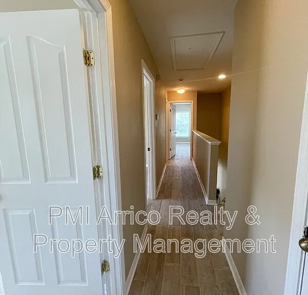 10840 Johanna Ave — Photo 17