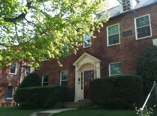 2319 40th St NW APT 4, Washington, DC 20007