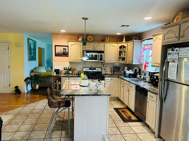 8 Park Cir — Photo 10