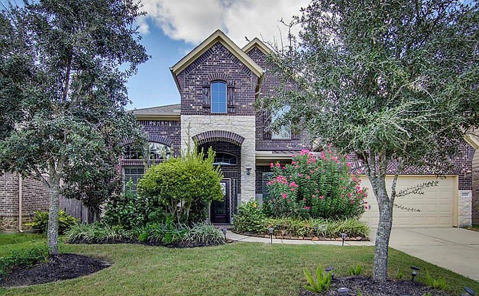 1st image of 10207 White Pines Dr
