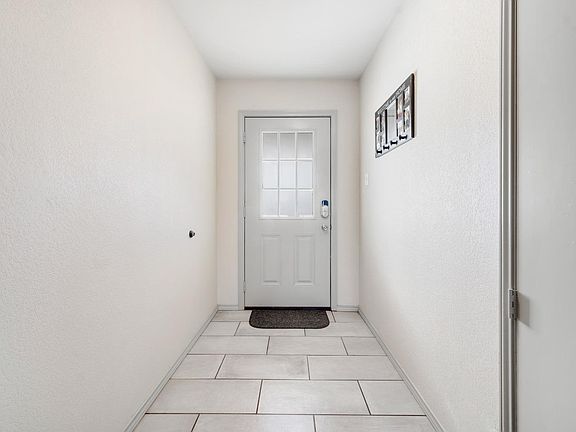 4th image of 8413 Elkridge Ave