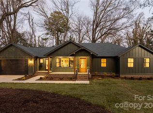 1542 Carolyn Dr, Charlotte, NC 28205