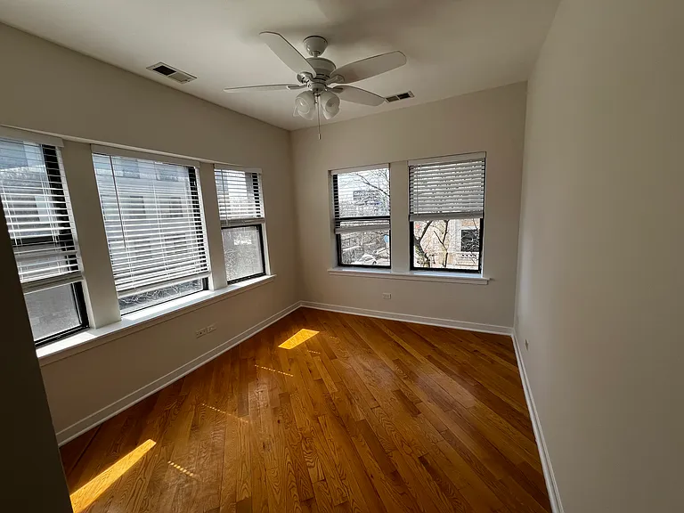 1522 W Howard St #2W — Photo 5