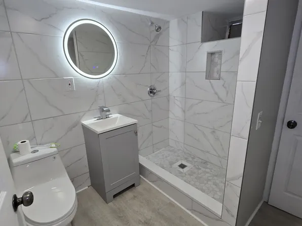 (undisclosed Address), Bronx, NY 10465