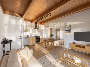 12121 Washington Pl, Los Angeles, CA 90066