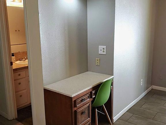 5th image of 2401 Sharondale Dr