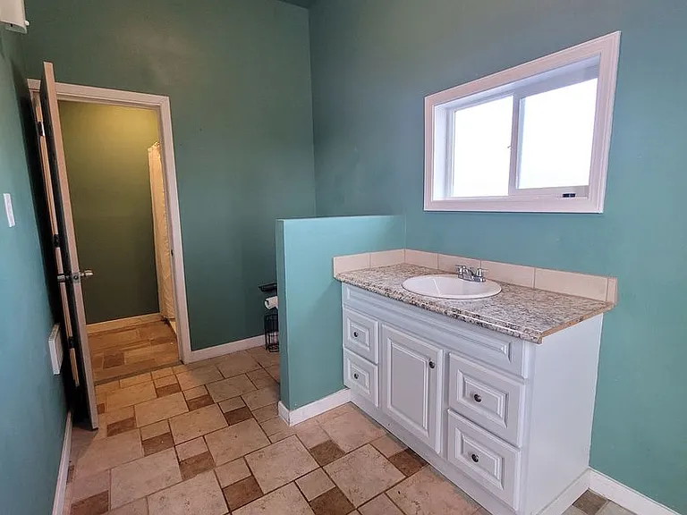 435 Ash St — Photo 13