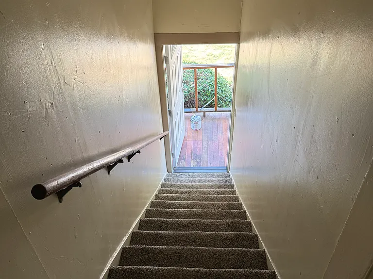 939 NE Davis St #3 — Photo 15