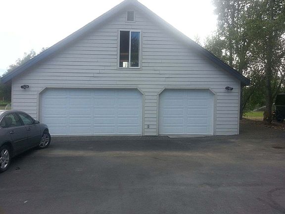 26' X 35' detached garage