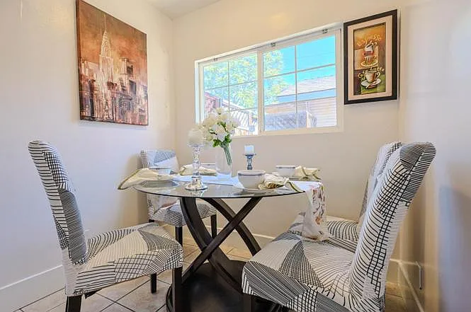421 Elizabeth St — Photo 11
