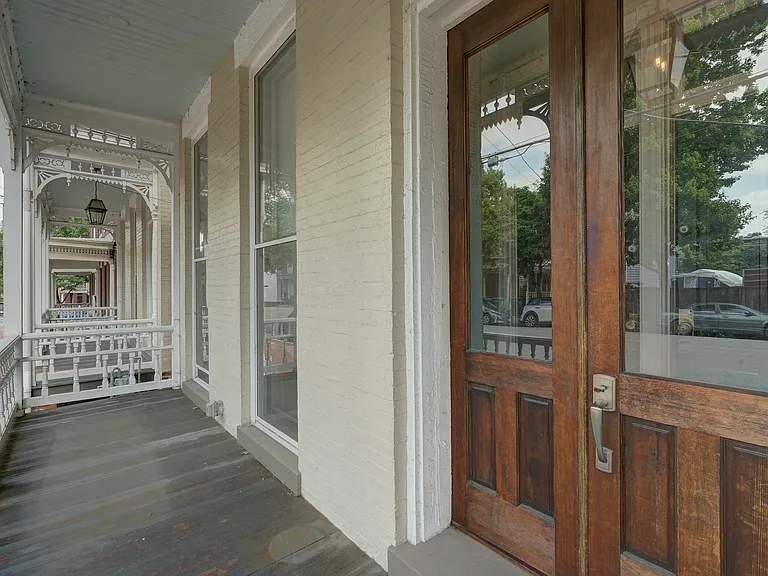 2406 E Clay St — Photo 18