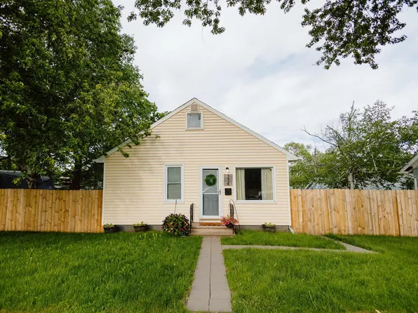 334 13th St, Cloquet, MN 55720