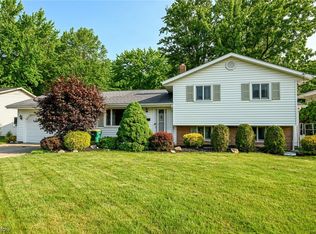 8063 Bellflower Rd, Mentor, OH 44060