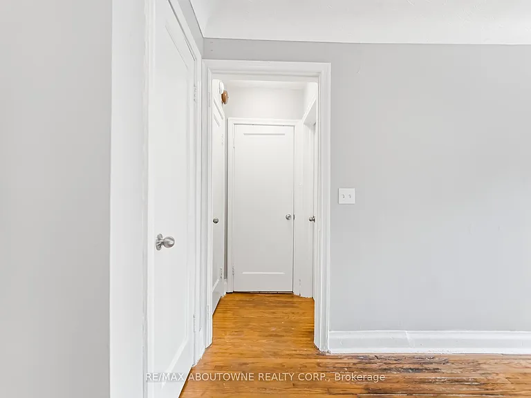 1037 Churchill Ave E #7 — Photo 17