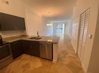 5091 NW 7th St APT 615, Miami, FL 33126