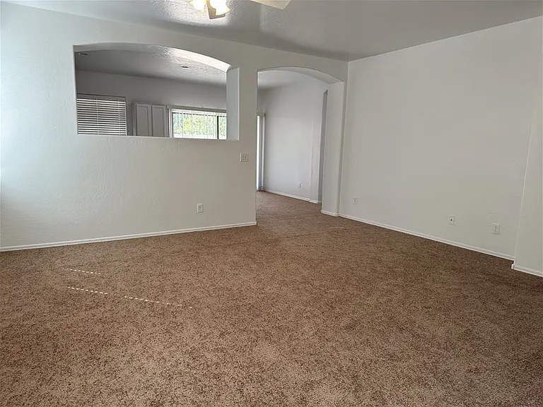 9711 W Horse Thief Pass — Photo 3