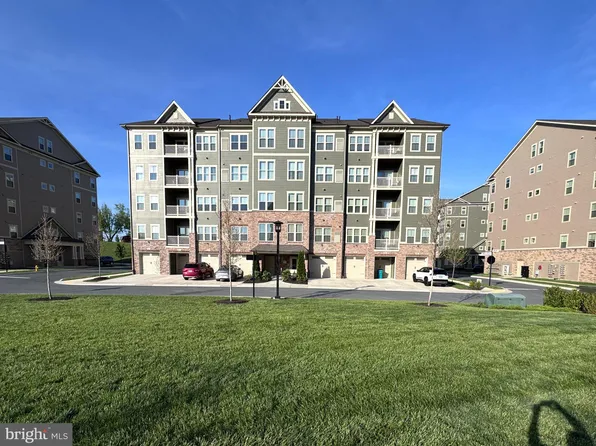 3422 Angelica Way #203, Frederick, MD 21704