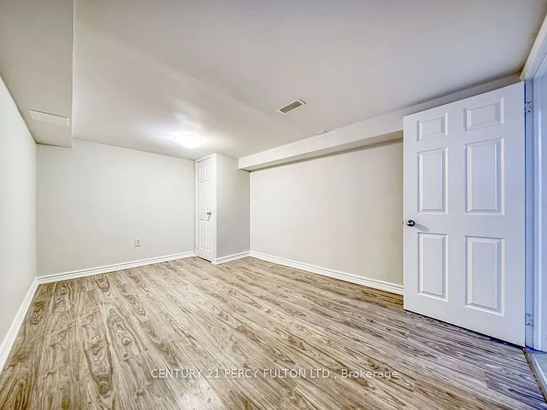 871 Liverpool Rd #LOWER — Photo 13