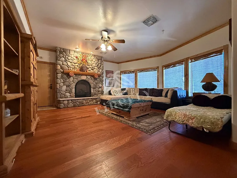1847 Solomon Cir — Photo 14
