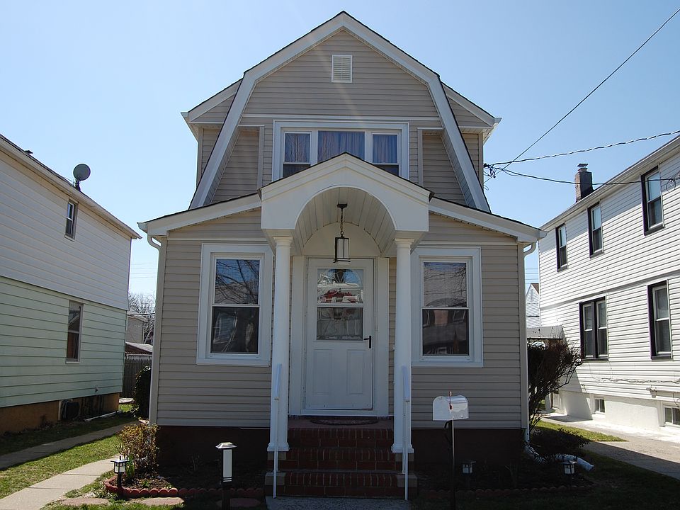 1st image of 9118 217th St