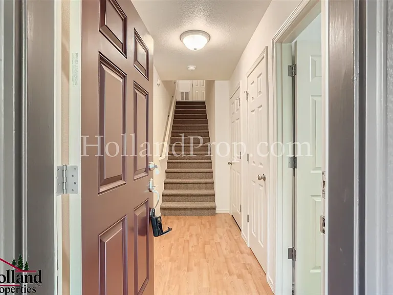 1554 SW 175th Ave — Photo 2