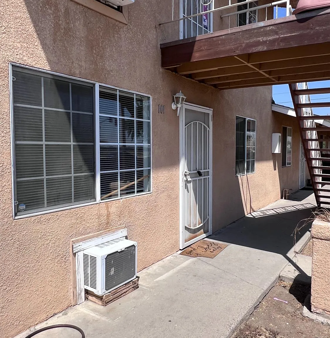 2 bed, 2970 sqft, $1,250 — Photo 2