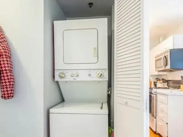1309 N Wells St #2 — Photo 4