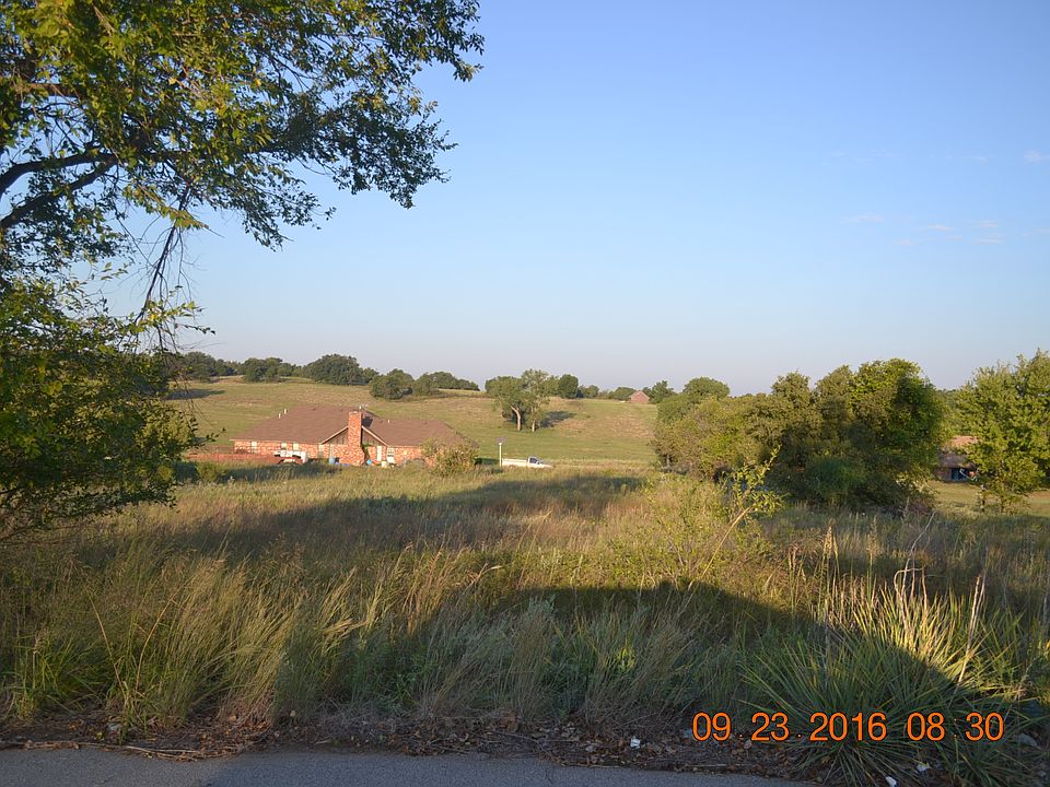 2nd image of 106 Lavaughn Ln