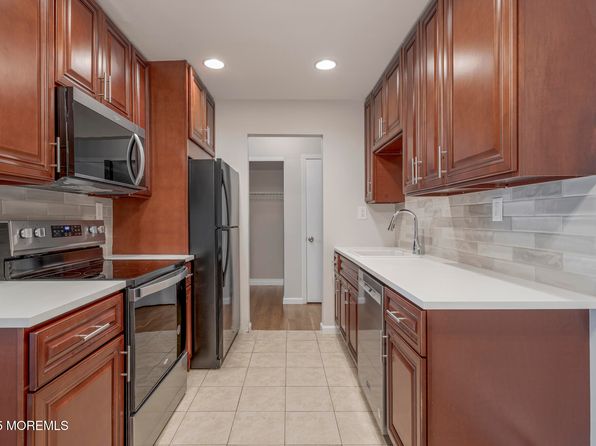 28 Meadow Green Cir UNIT C