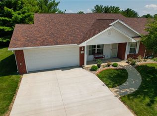 3211 Independence Dr APT B, Danville, IL 61832