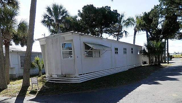 2nd image of 19 Cedar Ln