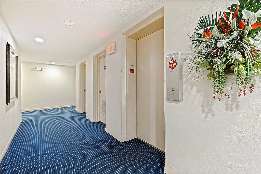 6145 Sun Blvd — Photo 4