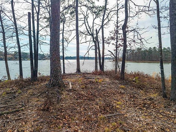 5th image of Grand Point Dr