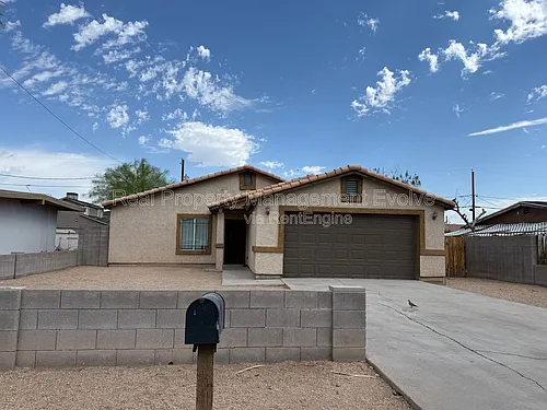2950 E Mobile Ln Photo 1
