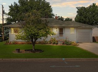 28 SW Evans Ave, College Place, WA 99324