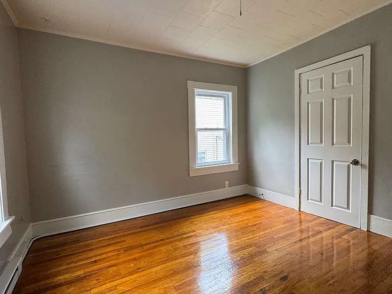 38 Prince Ave #B — Photo 16