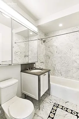 Rented by Sotheby's International Realty | media 12