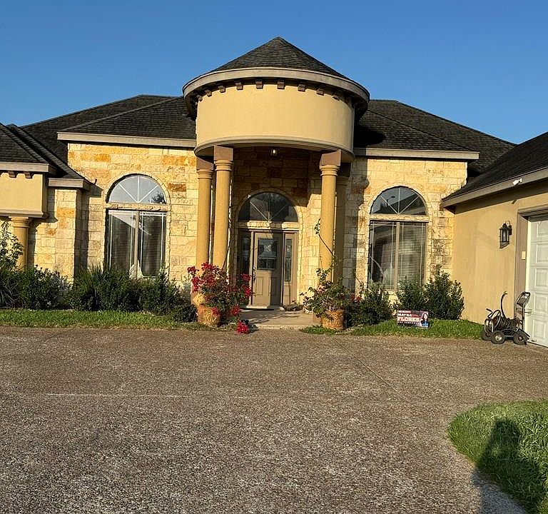 2nd image of 2206 Horseshoe Cir