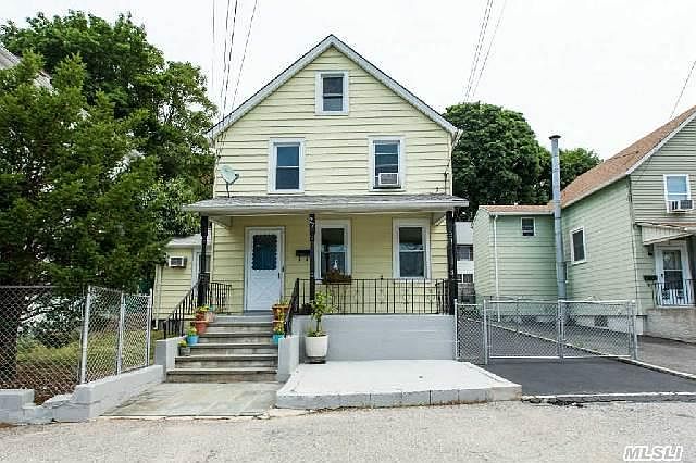 1st image of 27 Irving Pl
