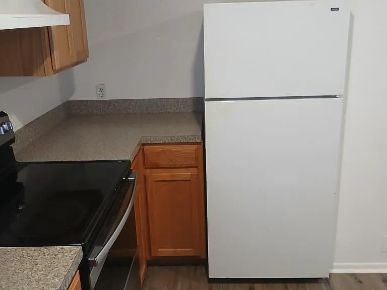 104 Ash St — Photo 11
