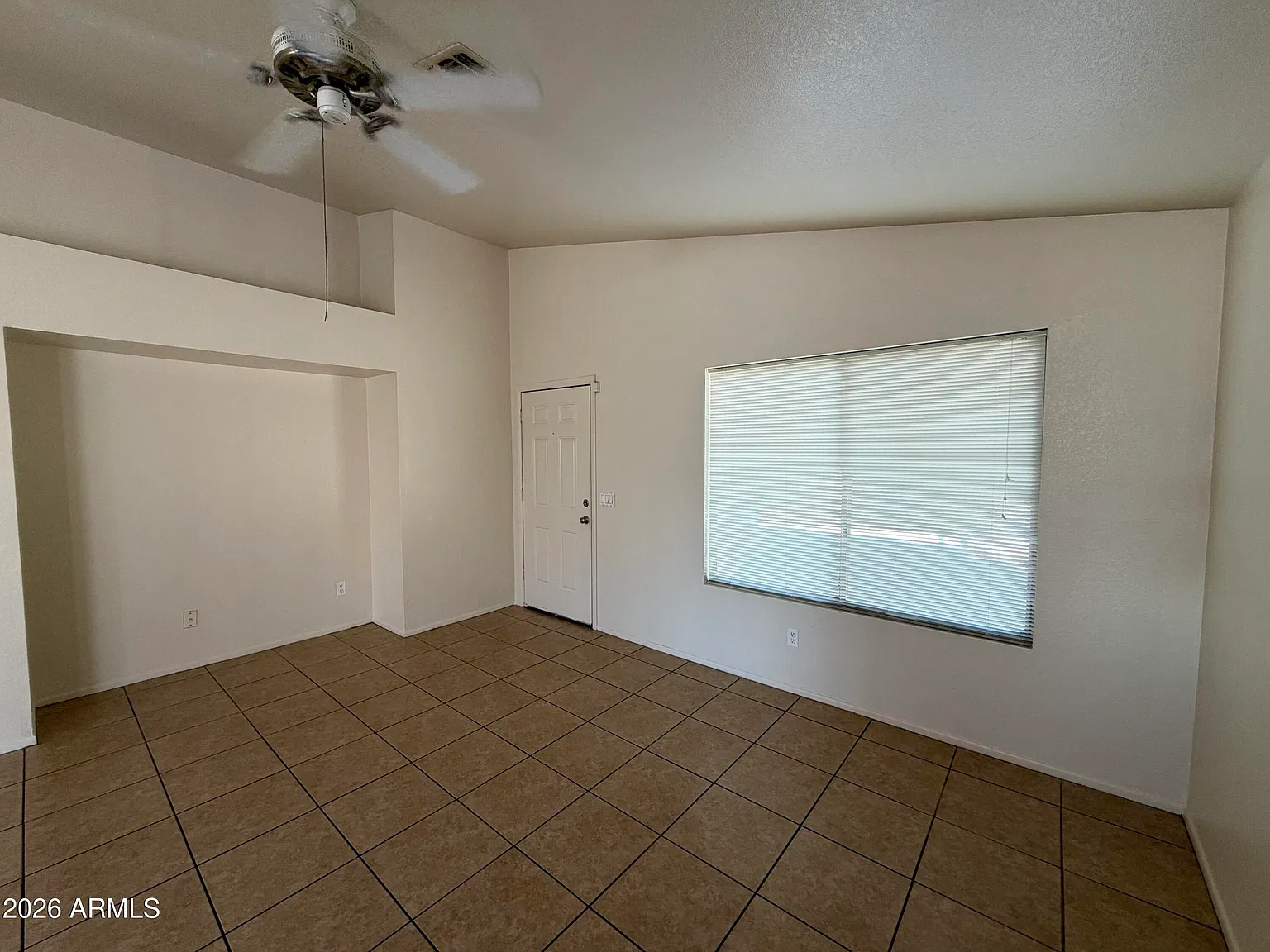 3 bed, 2.0 bath, 1208 sqft, $2,125 — Photo 3