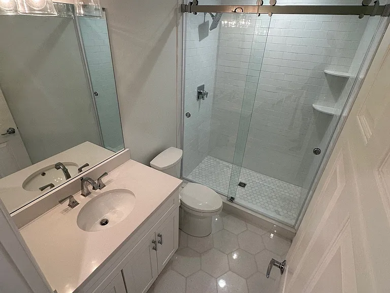 1208 Corbett St — Photo 24