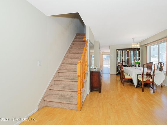 2nd image of 88 Jumel St